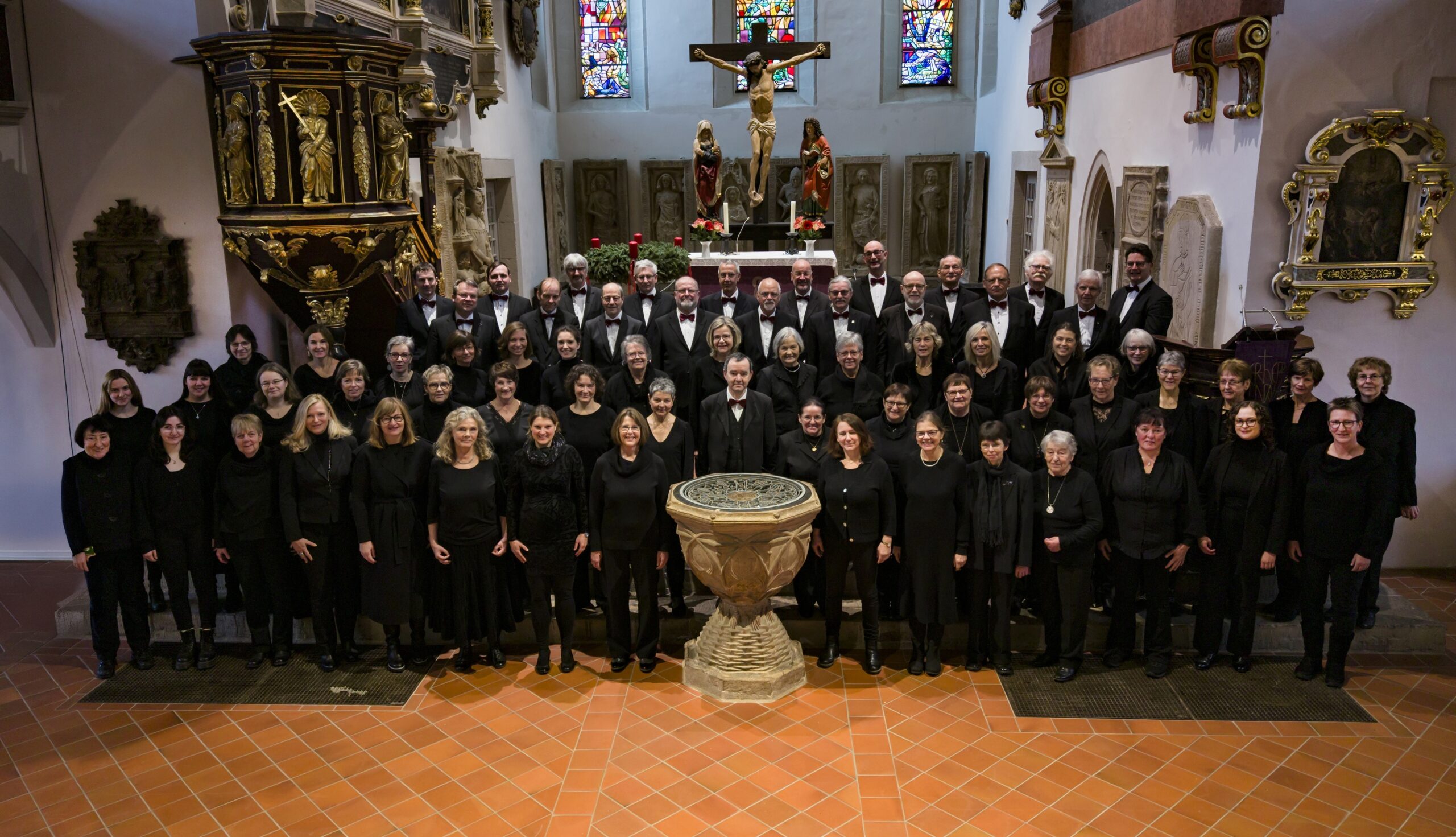 Bachchor Eisenach am Taufstein J.S. Bachs in der Georgenkirche Eisenach